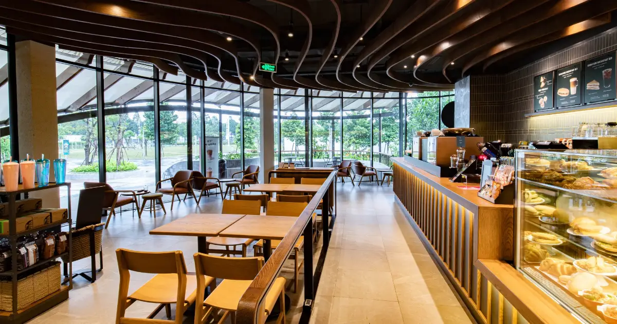 Không gian của Starbucks Bình Dương