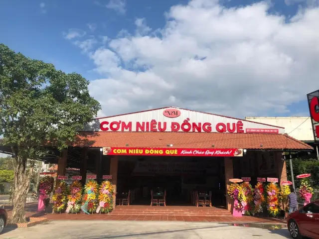 Cơm niêu Đồng Quê