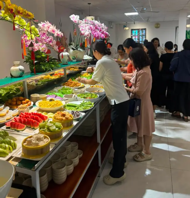 Buffet Lẩu Chay Ah Shing Dĩ An