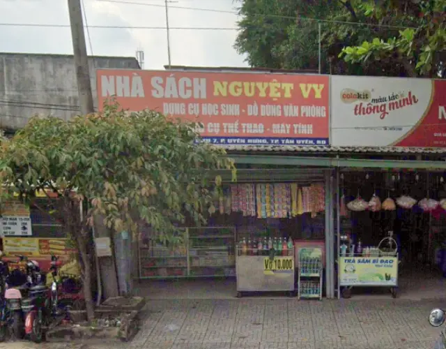 Nhà sách Nguyệt Vy Tân Uyên