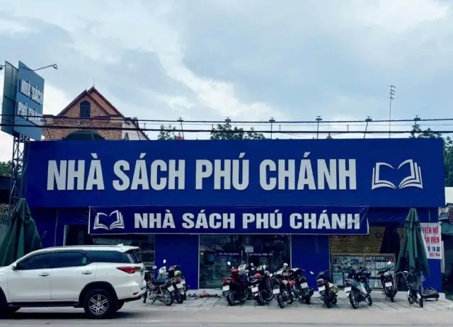 Nhà sách Phú Chánh Tân Uyên